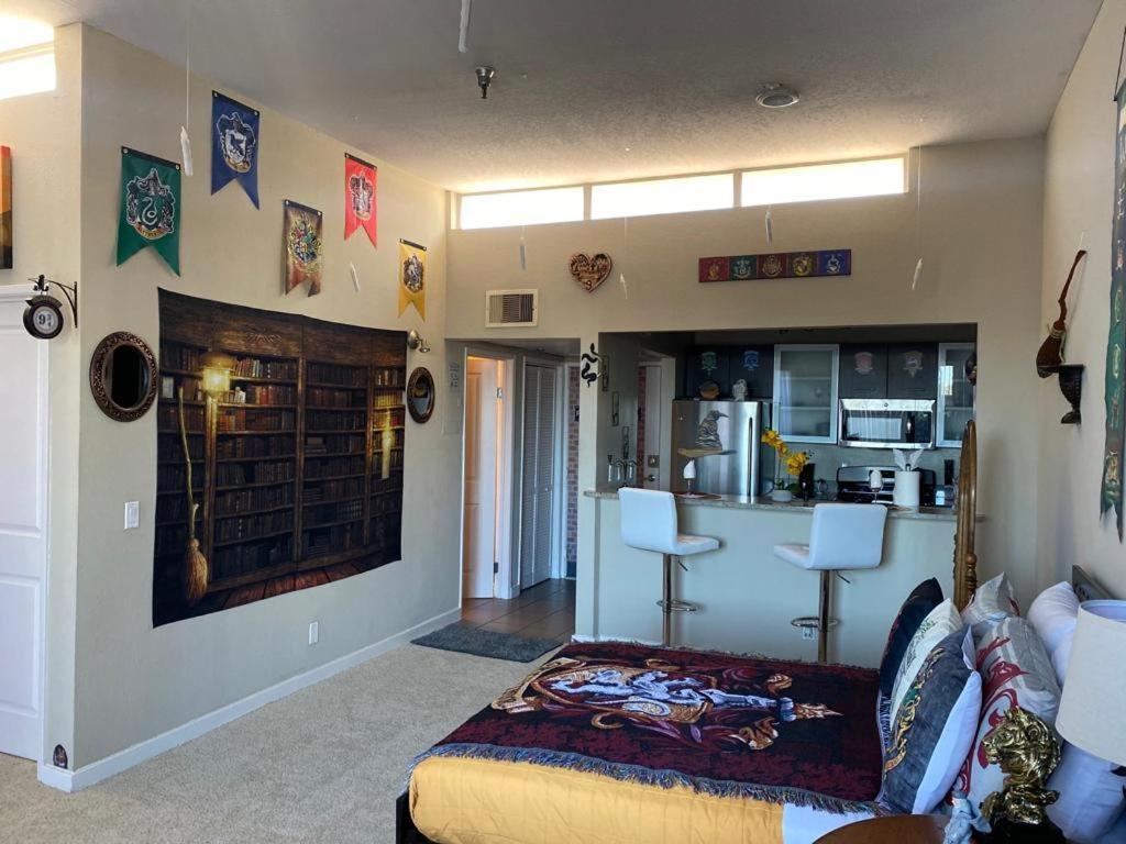 Mario, Harry Potter, Disney & Not Themed Loft Universal Studios 10Min Loft Apartment Los Angeles Ngoại thất bức ảnh